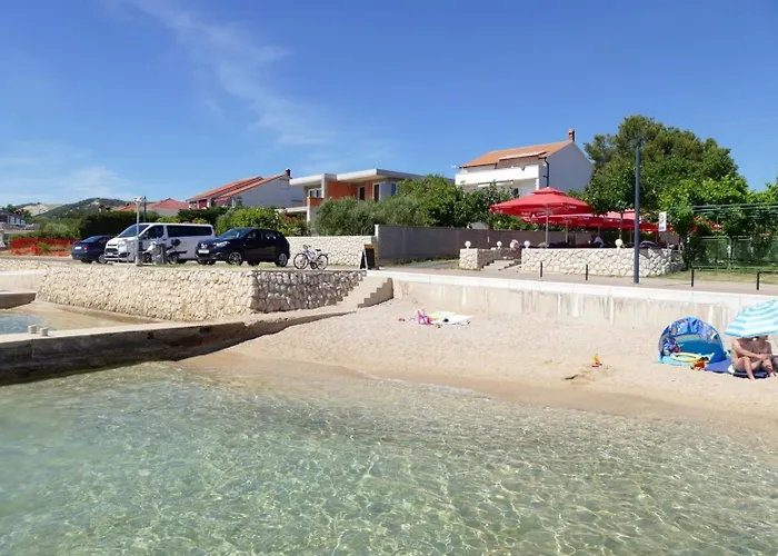 Apartamento With Parking Space Barbat, Rab - 24215 Rab Town
