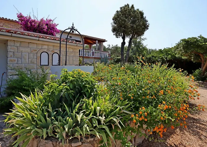 Apartamento With Parking Space Barbat, Rab - 24215 Rab Town
